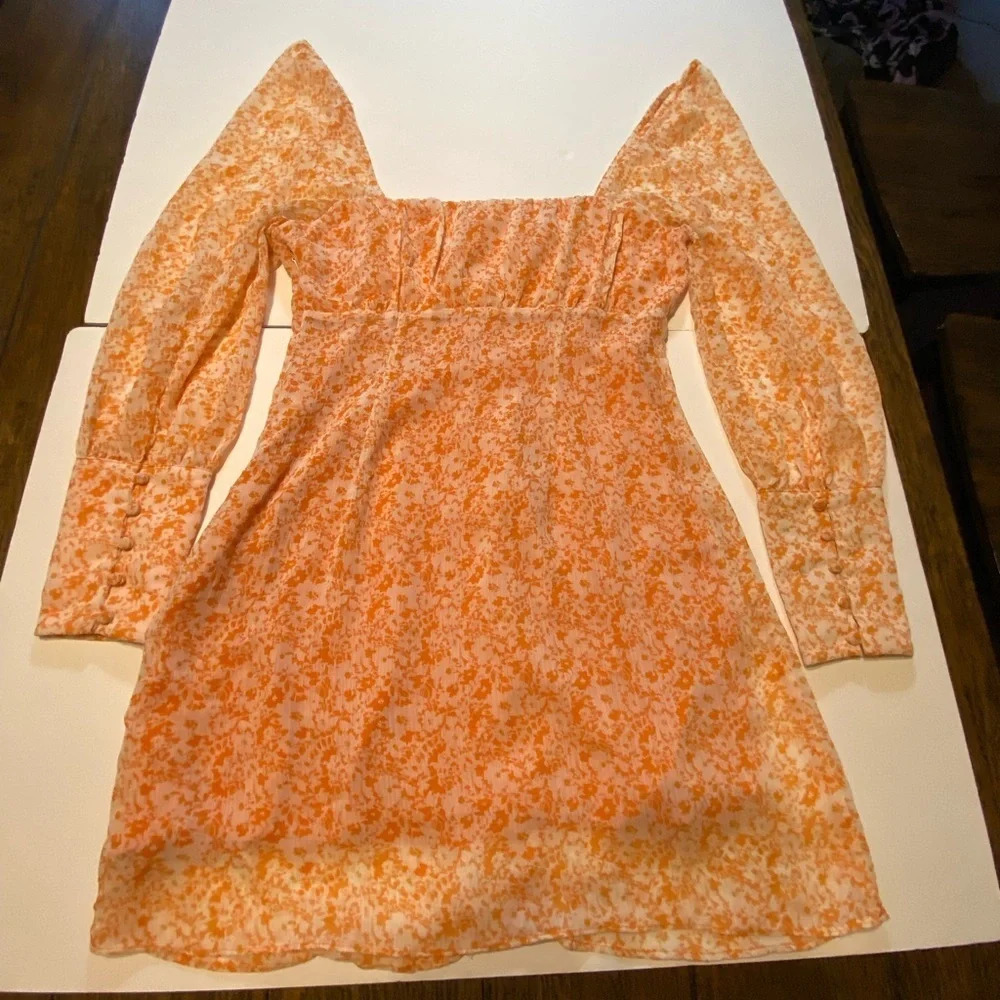 The East Order Cottage core Puff Sleeve Orange Floral Dress Size Medium B5